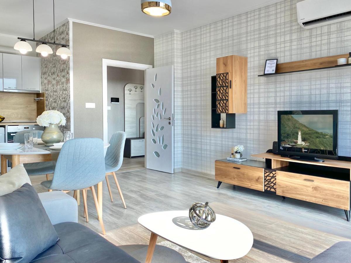 Private Apartment For 4 Guests And Parking Plovdiv Exterior photo