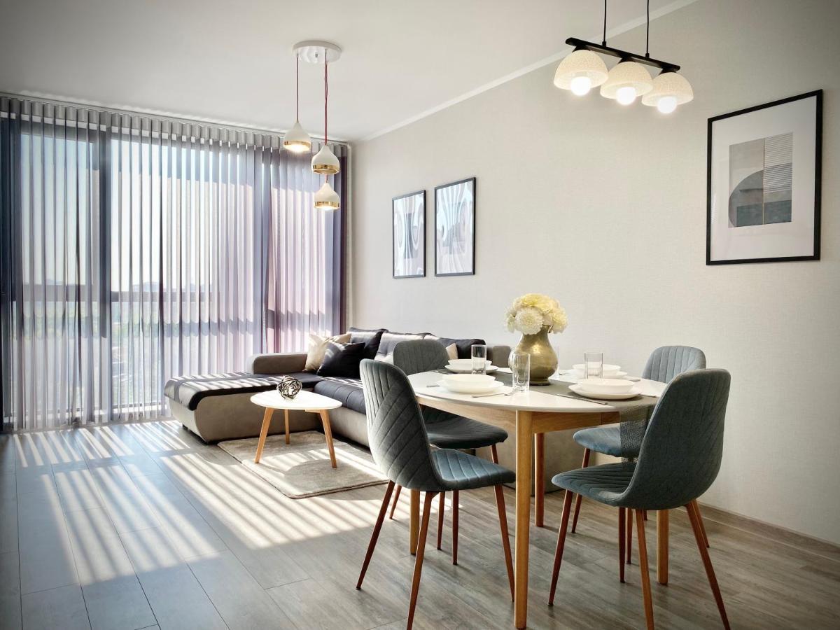 Private Apartment For 4 Guests And Parking Plovdiv Exterior photo